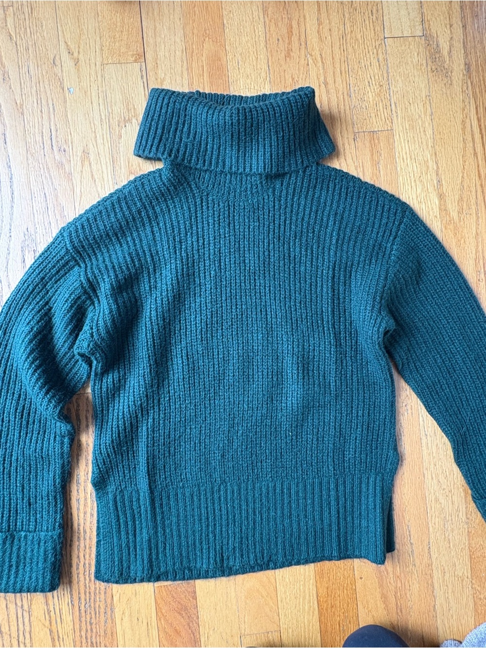 LOFT Green Ribbed Turtleneck Sweater petite